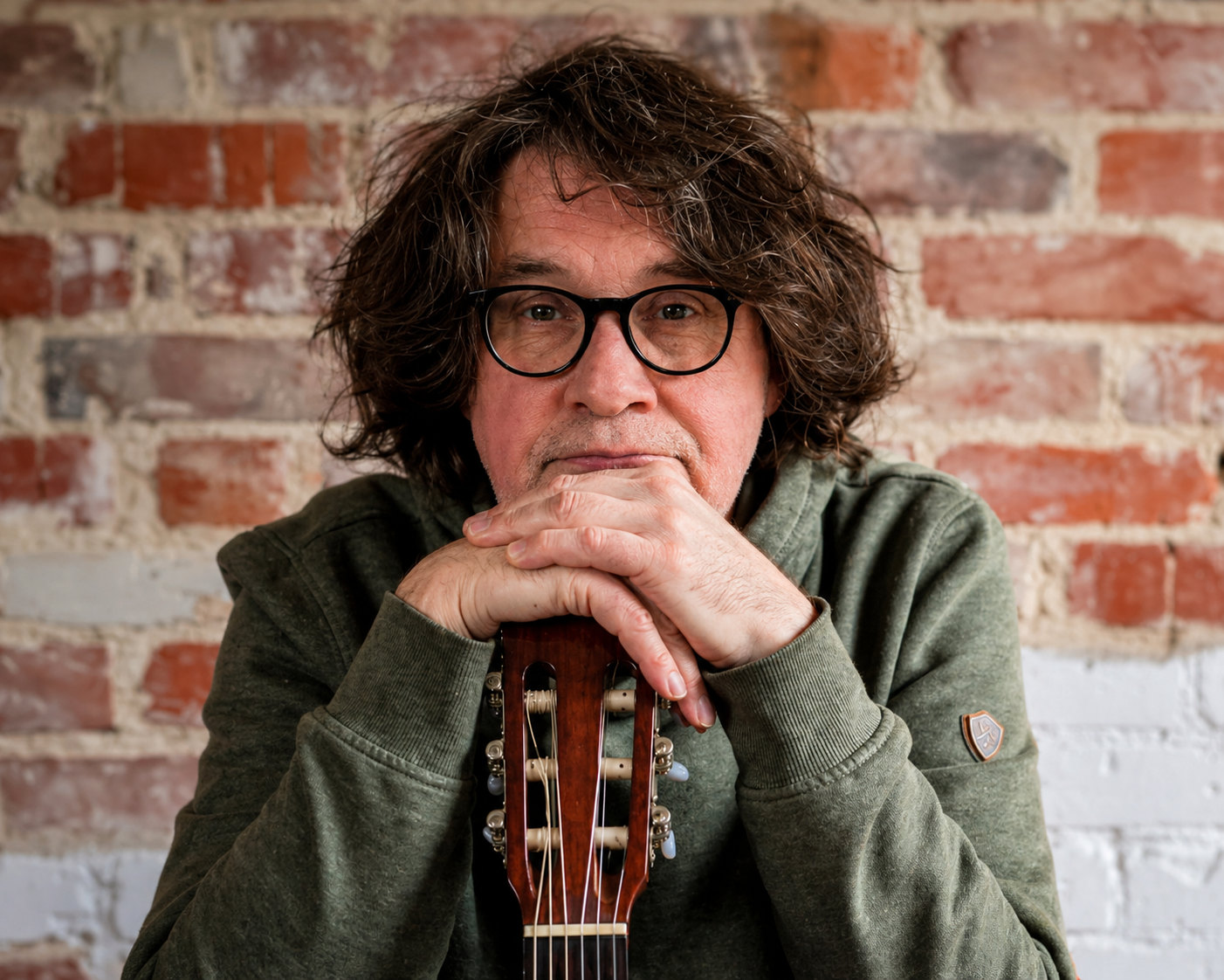 Detlef Cordes mit Gitarre